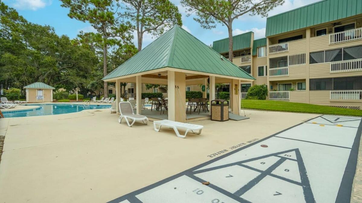 Walk To The Beach Waterfront Oasis Хилтон-Хед-Айленд Экстерьер фото